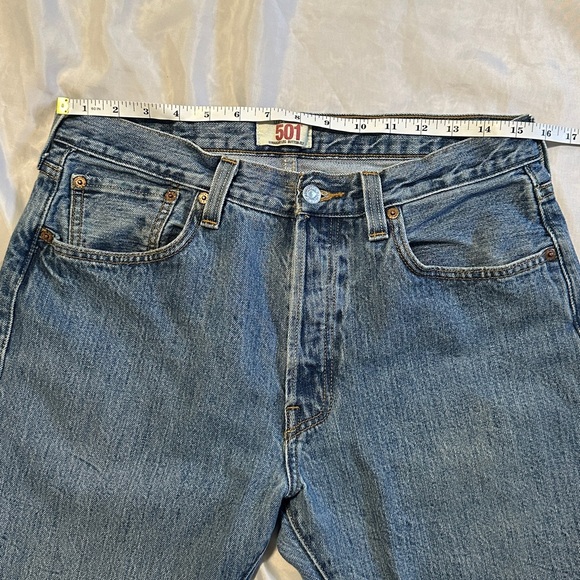Levi’s 501 Straight Leg Button Fly Jeans 33x32 - Picture 2 of 8
